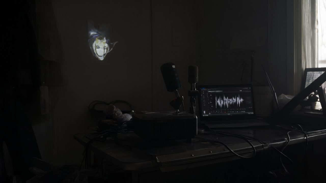 MonsterHouse: интерактивная проекция на моделях NVIDIA Nemotron