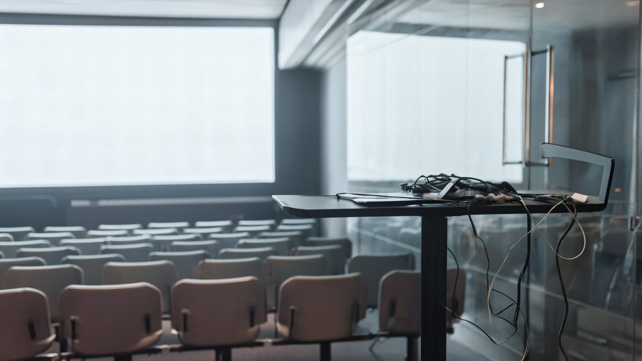На конференции Apsara в Амстердаме 29 октября 2026 года CTO Alibaba Cloud, по словам участника, заявил, что Qw