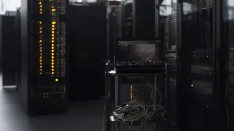 CrowdStrike: связанные с Китаем хакеры атаковали более 200 организаций за 11 дней с помощью ИИ